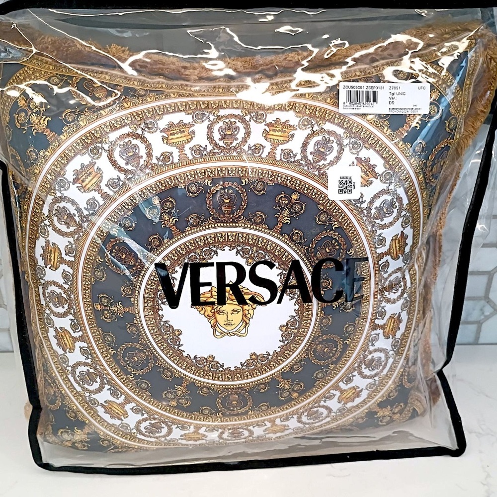 Rare Brand New Classic Versace I Heart Baroque Cushion (Sold Out)